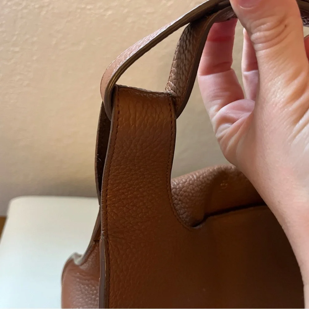 Cuyana Tan Crossbody Bag - Picture 9 of 16